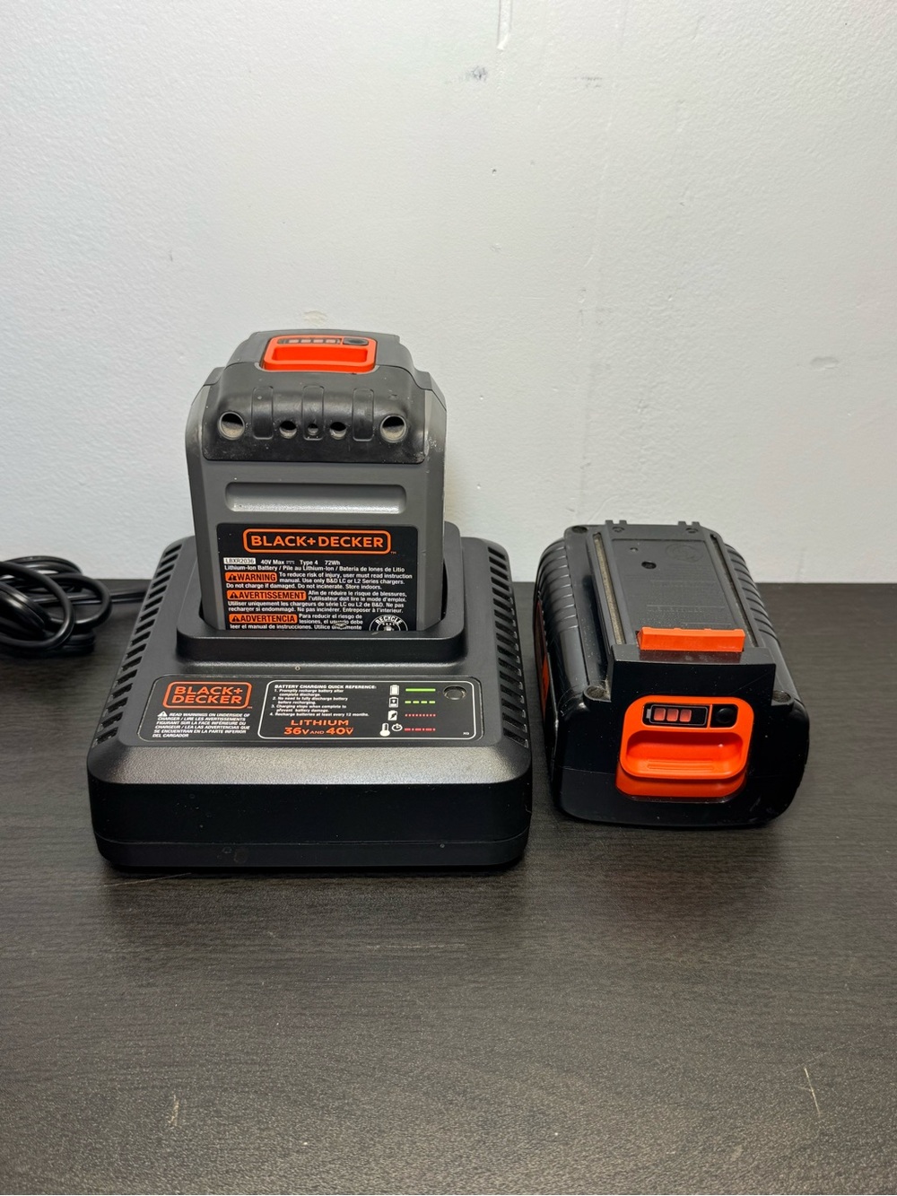 Dewalt DW9116 1-Hour Battery Charger 7.2V-18V Automatic Tune Up Mode - Tested